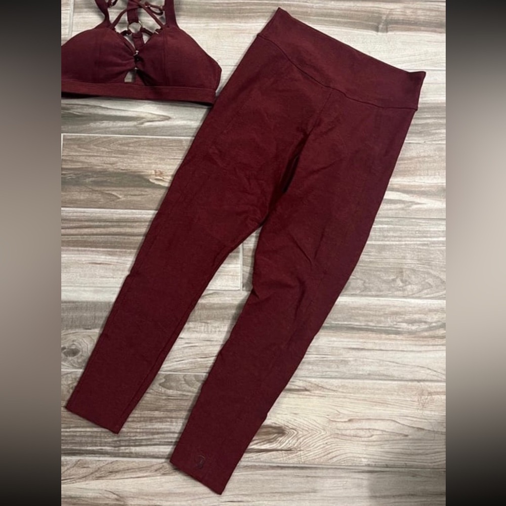 Bombshell Sportswear maroon black cherry sculpt leggings gym tights XL